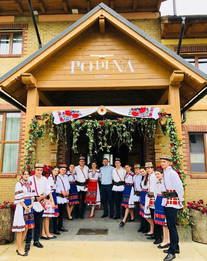 Отель Podina Resort Ungureni-25
